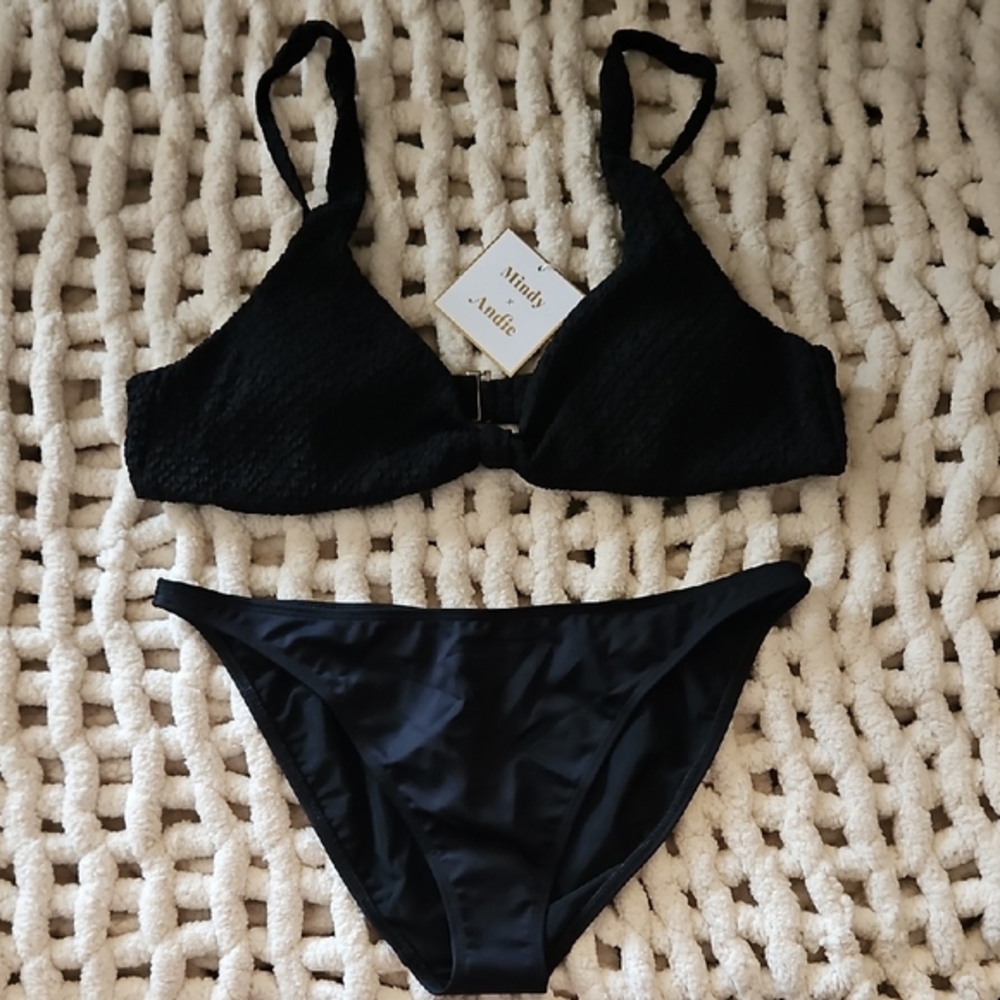 Mindy X Andie Textured Swimsuit Top & Demi Moore X Andie Smooth Bikini Bottom